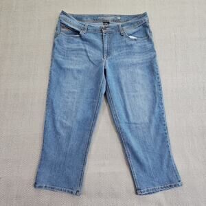 Faded Glory Jeans Women's size 16 (36x22) Blue‎ Medium Wash Mid Rise Cropped